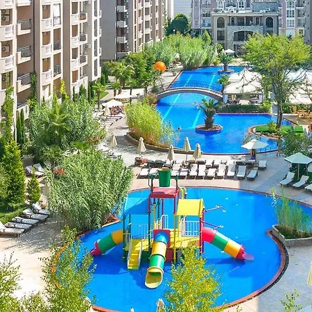 Family Retreat In Cascadas, 2 Bedrooms, 10 Pools Apartman Napospart