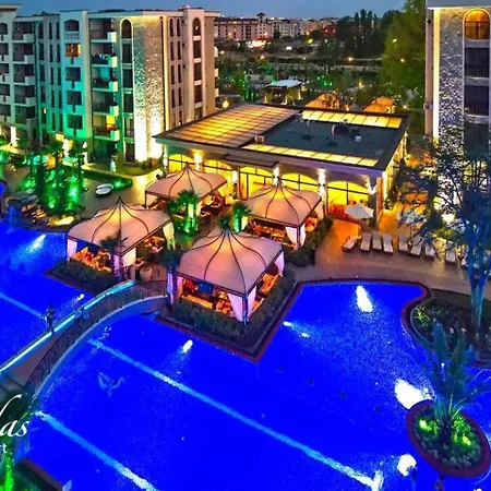 Family Retreat In Cascadas, 2 Bedrooms, 10 Pools Apartman Napospart